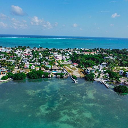 Hidden Treasure Vacation Home Blue Bay Cottage Caye Caulker Extérieur photo
